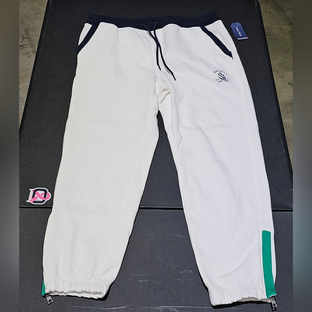 Men's Nautica White Jogger Pants